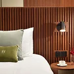 Grand Victoria Concept & Spa, By R Collection 5* 梅纳焦