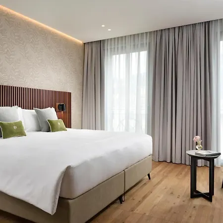 Grand Victoria Concept & Spa, By R Collection מלון
