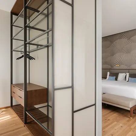 מלון Grand Victoria Concept & Spa, By R Collection 5*