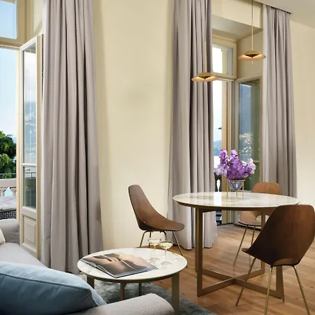 Grand Victoria Concept & Spa, By R Collection 5* 메나지오