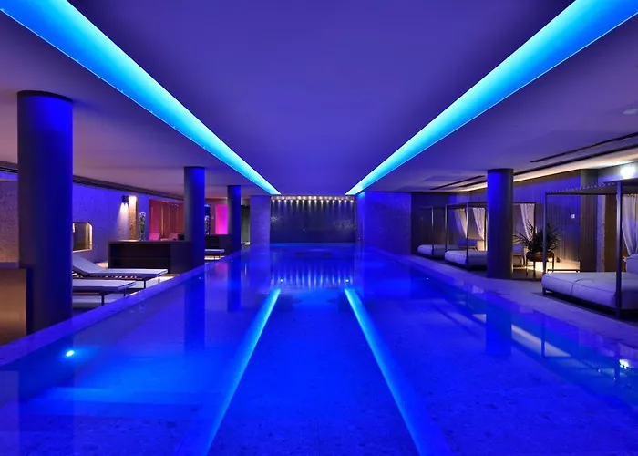 Grand Victoria Concept & Spa, By R Collection 5* ميناجيو