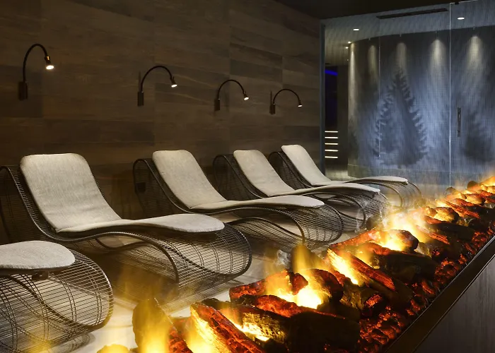 Grand Victoria Concept & Spa, By R Collection Менаджо