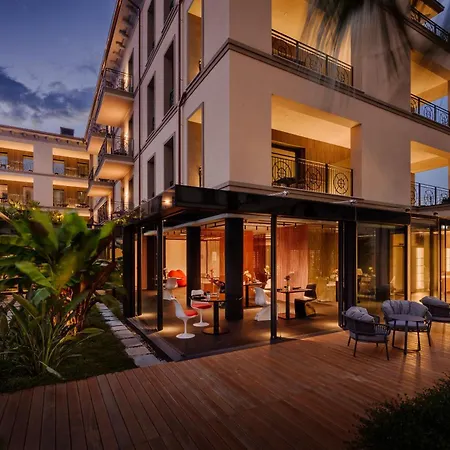 Grand Victoria Concept & Spa, By R Collection Ξενοδοχείο Μενάτζιο