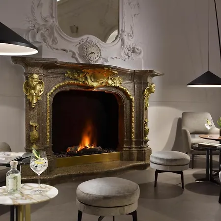 Отель Grand Victoria Concept & Spa, By R Collection Менаджо