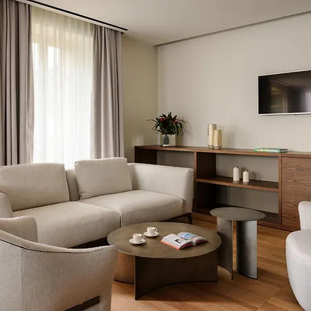 Отель Grand Victoria Concept & Spa, By R Collection Менаджо